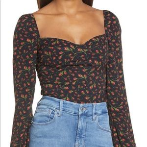 Reformation Reign top in Mina